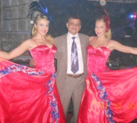 russian-dancers-with-vineet